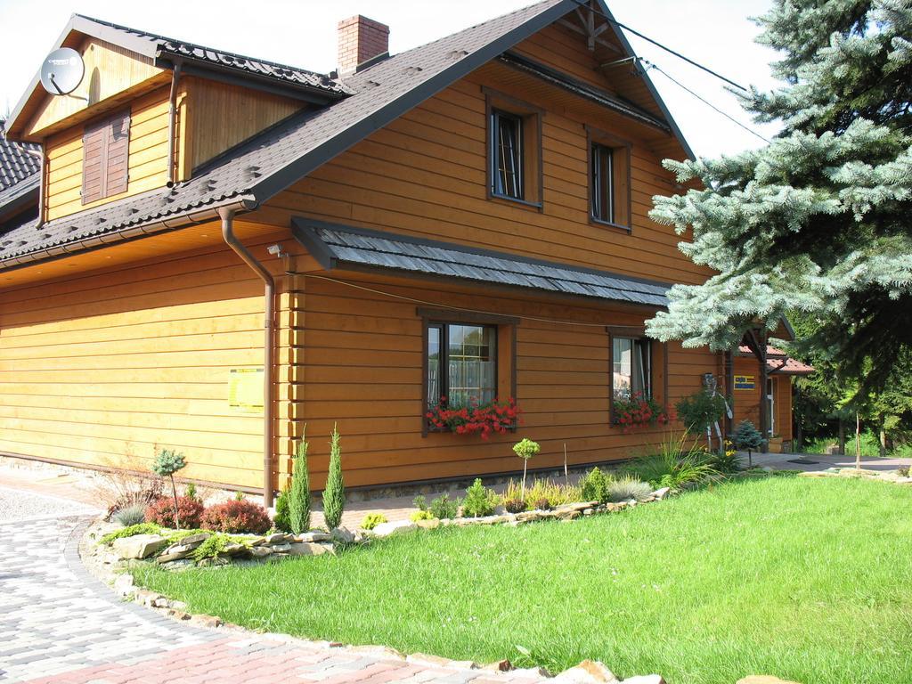 Domek Marców Ustrzyki Dolne Exterior foto
